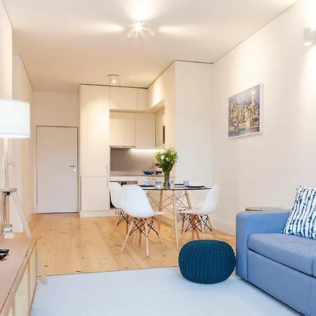 Brand New Santos Design Flat