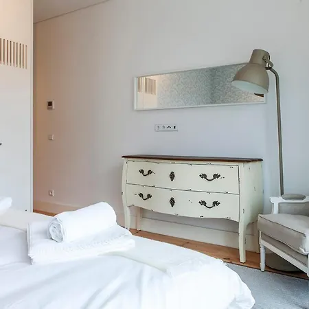 Brand New Santos Design Flat Lisboa
